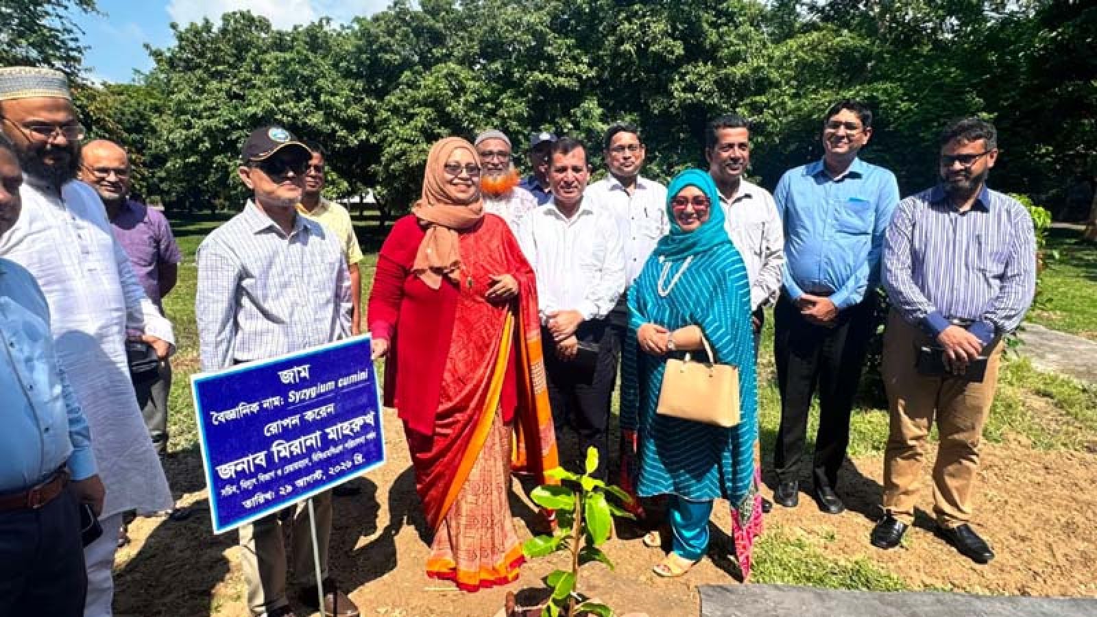 পার্বতীপুরের বড়পুকুরিয়া কয়লা খনি পরিদর্শন করলেন বিদ্যুৎ সচিব
