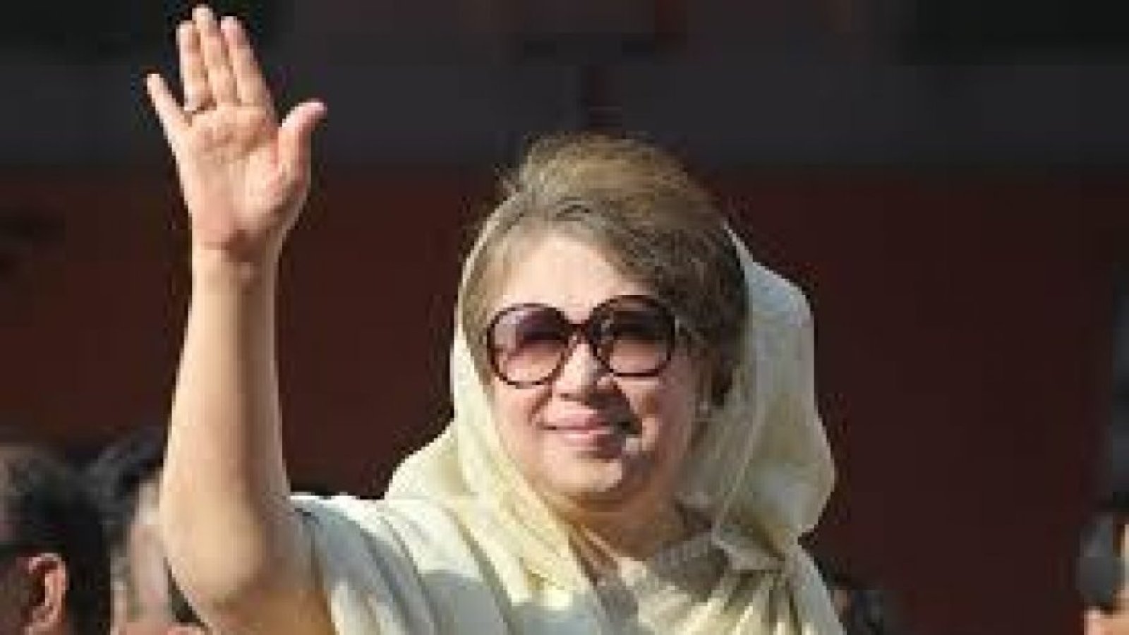 ‘গণতন্ত্রের অগ্রযাত্রায় শ্রেষ্ঠ অদম্য নারী’ সম্মাননা পাচ্ছেন বেগম খালেদা জিয়া