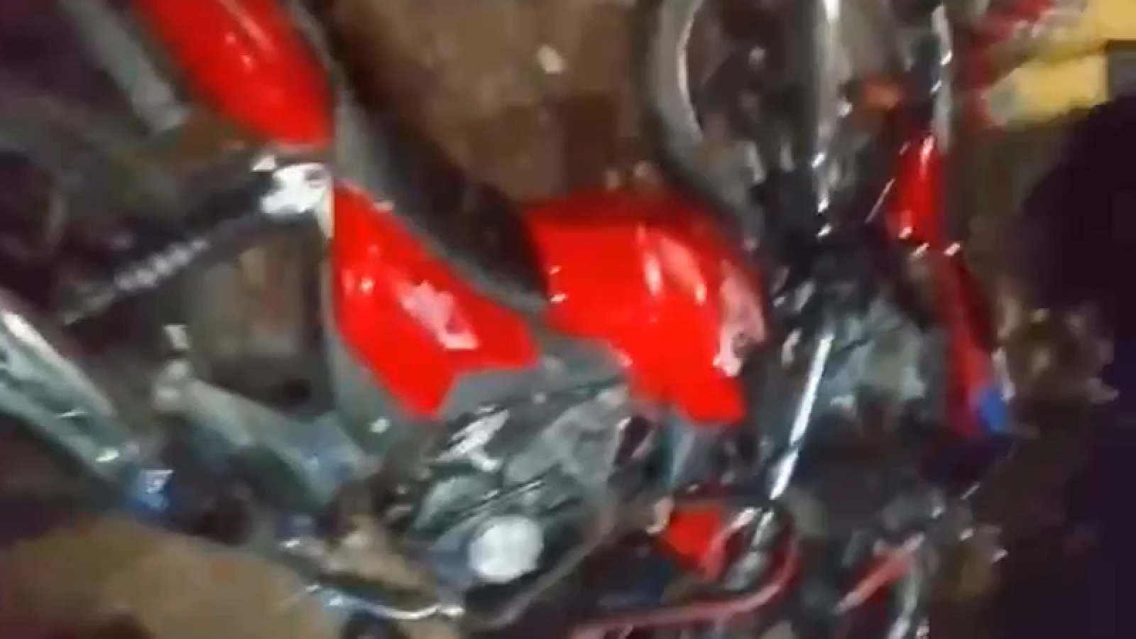 পাবনায় দুই মোটরসাইকেলের মুখোমুখি সংঘর্ষে প্রাণ গেল ২ জনের