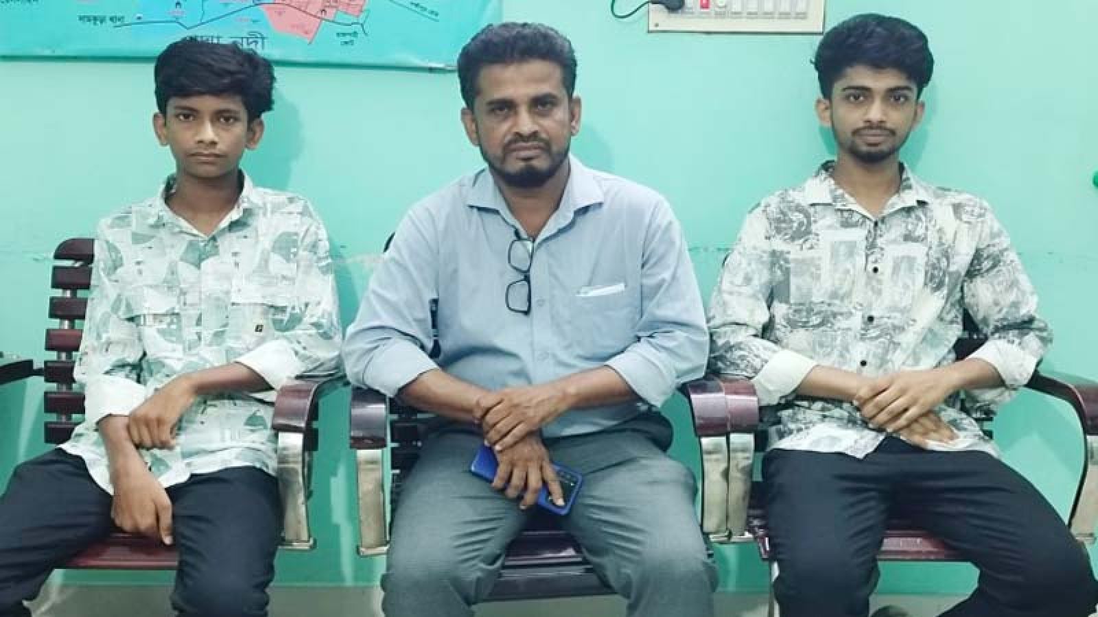 নগরীর কাশিয়াডাঙ্গা থানা পুলিশের তৎপরতায় নিখোঁজ দুই সহোদর উদ্ধার