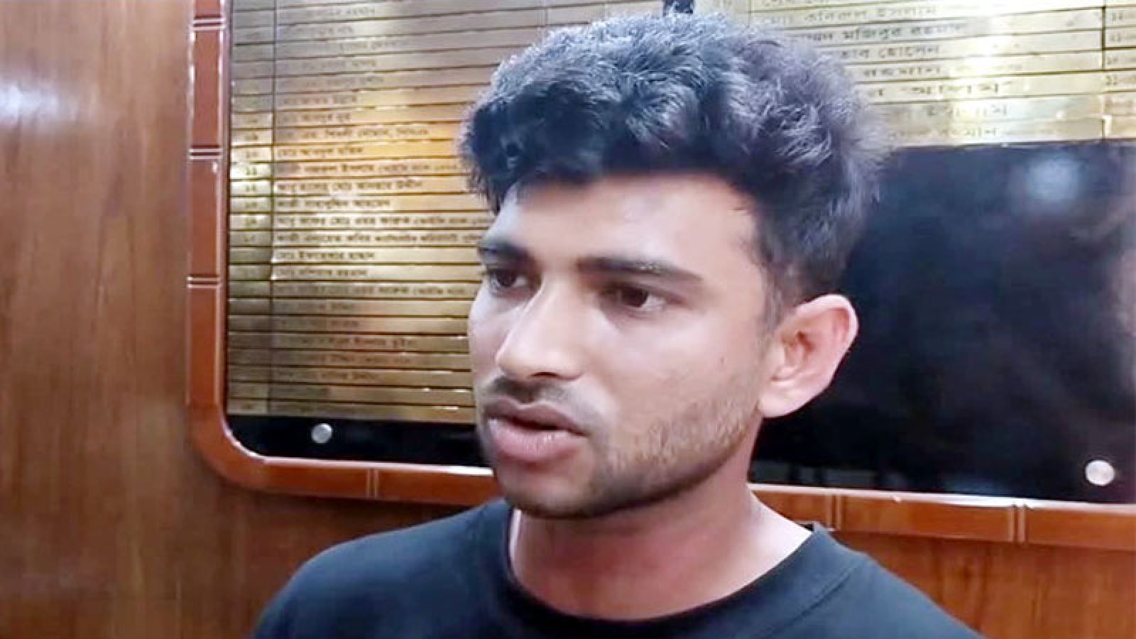 ক্রিকেটার নাঈম হাসানকে হেনস্তা, ৩ পুলিশ সদস্য প্রত্যাহার
