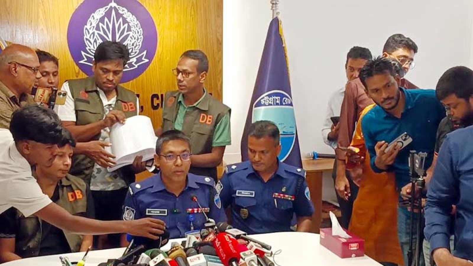 অটোরিকশাচালক সুমনই তাজমিনকে ধর্ষণের পর শ্বাসরোধে হত্যা করেন
