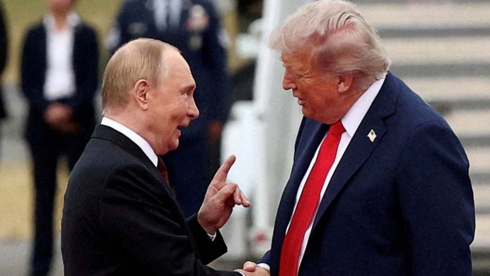 ট্রাম্প-পুতিন ফোনালাপ, কী নিয়ে কথা হলো?