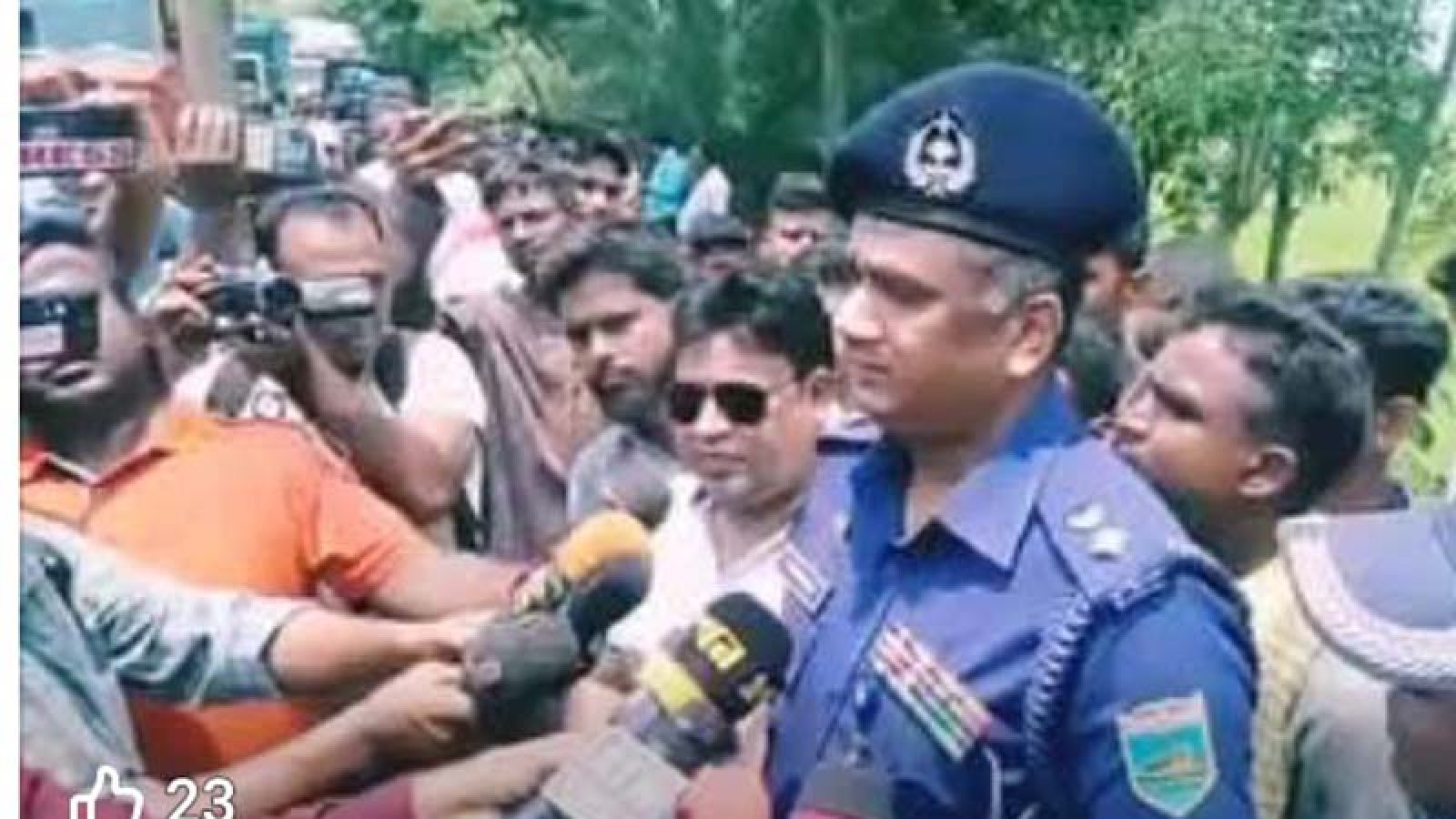 নাটোরে সড়ক দুর্ঘটনায় আহতদের চারজন চাঁপাইনবাবগঞ্জের