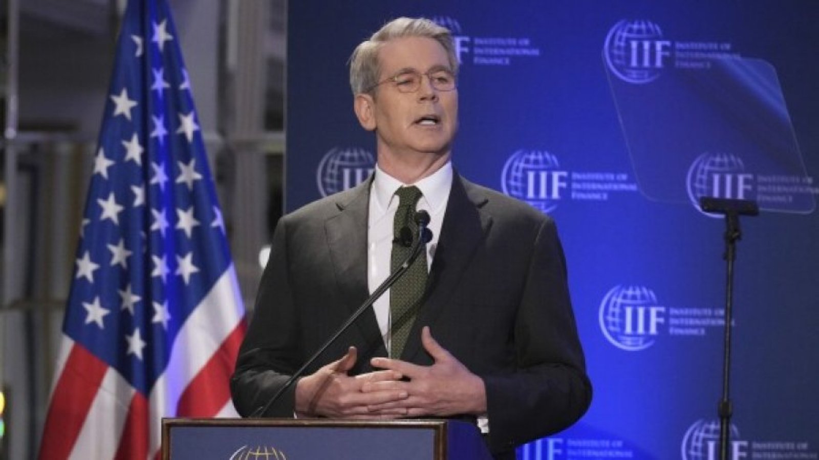 ৩৫ ব্যক্তি-প্রতিষ্ঠানের ওপর নিষেধাজ্ঞা দিলো যুক্তরাষ্ট্র