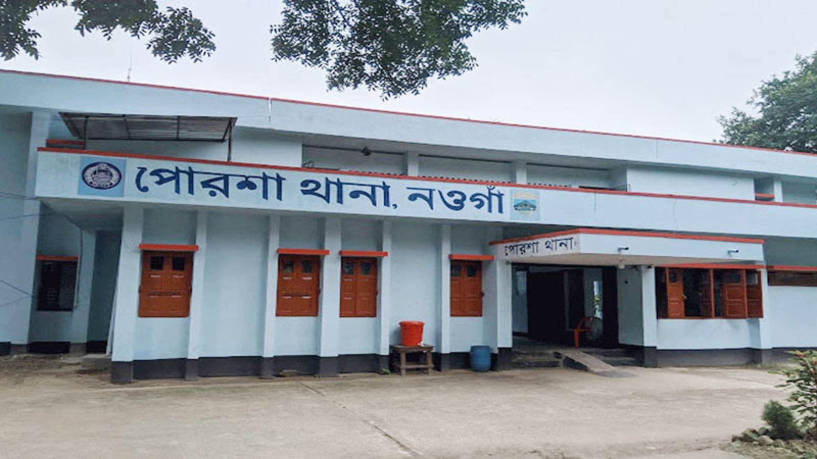 পোরশায় সড়ক দুর্ঘটনায় আদিবাসী নেতা নিহত