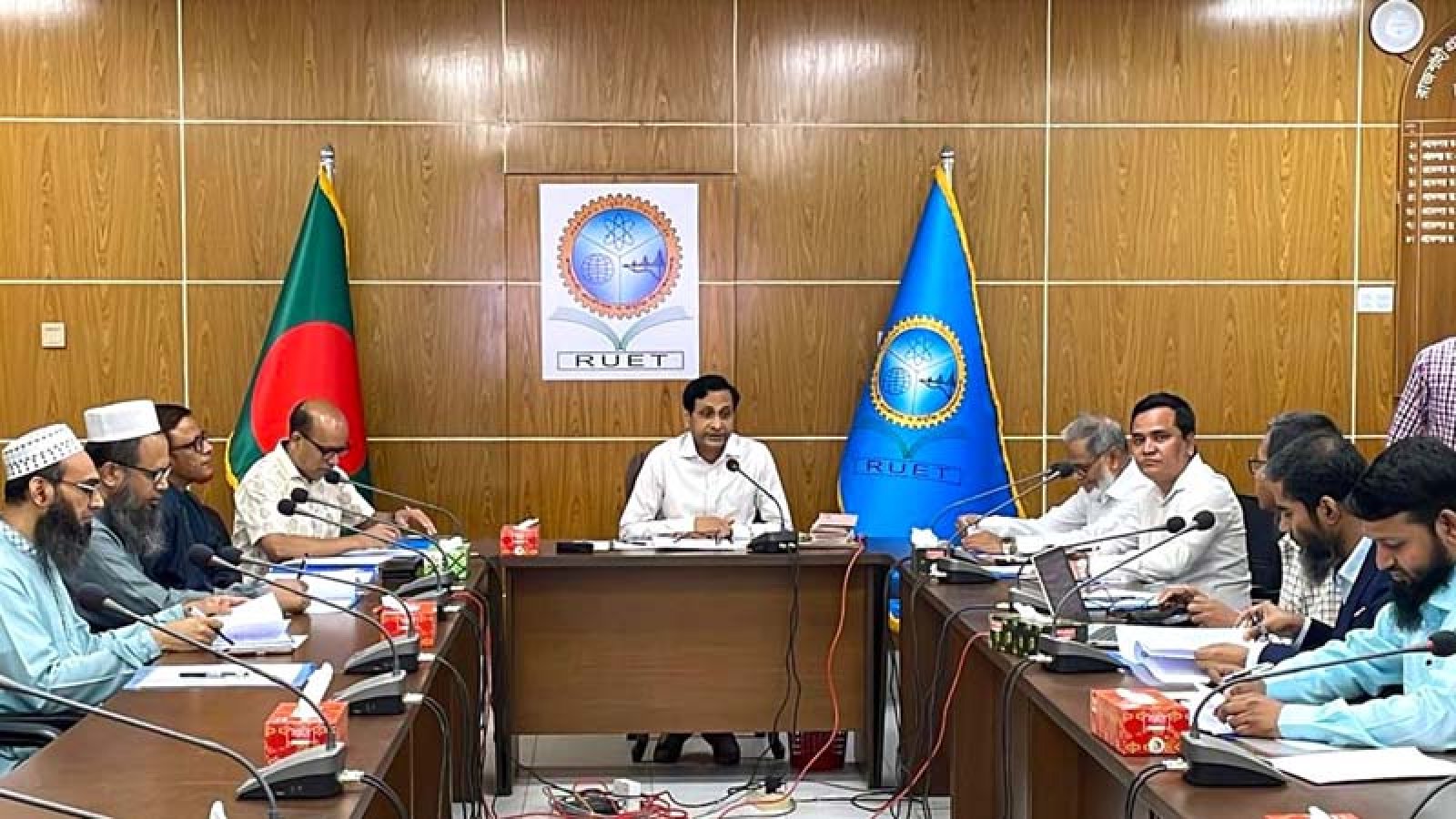 স্থায়ী হলো মাস্টাররোলে কর্মরত রুয়েটের ২৭ কর্মচারী