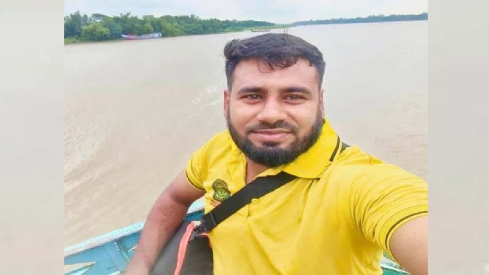 পদ্মায় নৌকা ভ্রমণ: হার্ডিঞ্জ ব্রিজে ধাক্কা লেগে ছাত্রদল নেতা নিখোঁজ