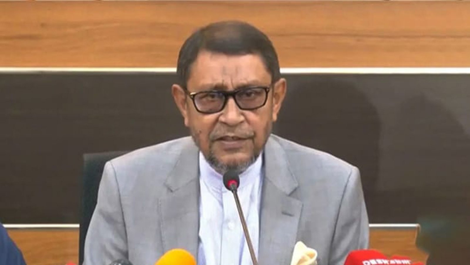 বজ্রপাতের মতো এসেছে হাম, কোনো প্রস্তুতি ছিল না: স্বাস্থ্যমন্ত্রী