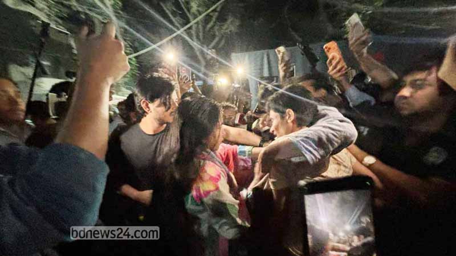 ৭ মার্চের ভাষণ বাজিয়ে গ্রেপ্তার ইমি ও মামুনের মুক্তি দাবি ১৫৬ নাগরিকের