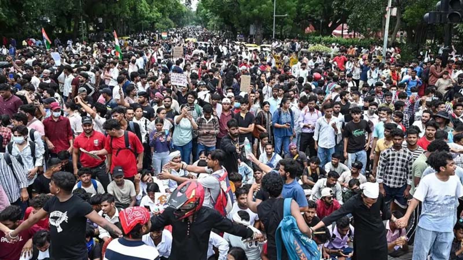 শিক্ষামন্ত্রীর পদত্যাগ না হলে আলোচনা নয়, সিজেপির কড়া হুঁশিয়ারি