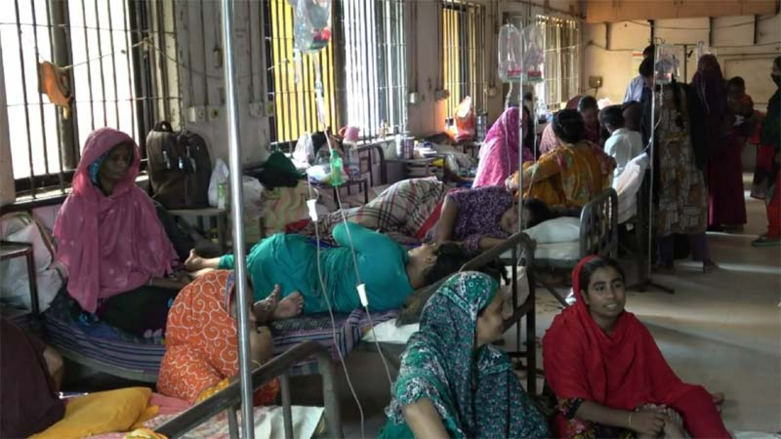 নাটোরে হঠাৎ ডায়রিয়ার প্রাদুর্ভাব, হাসপাতালে ভর্তি শতাধিক রোগী