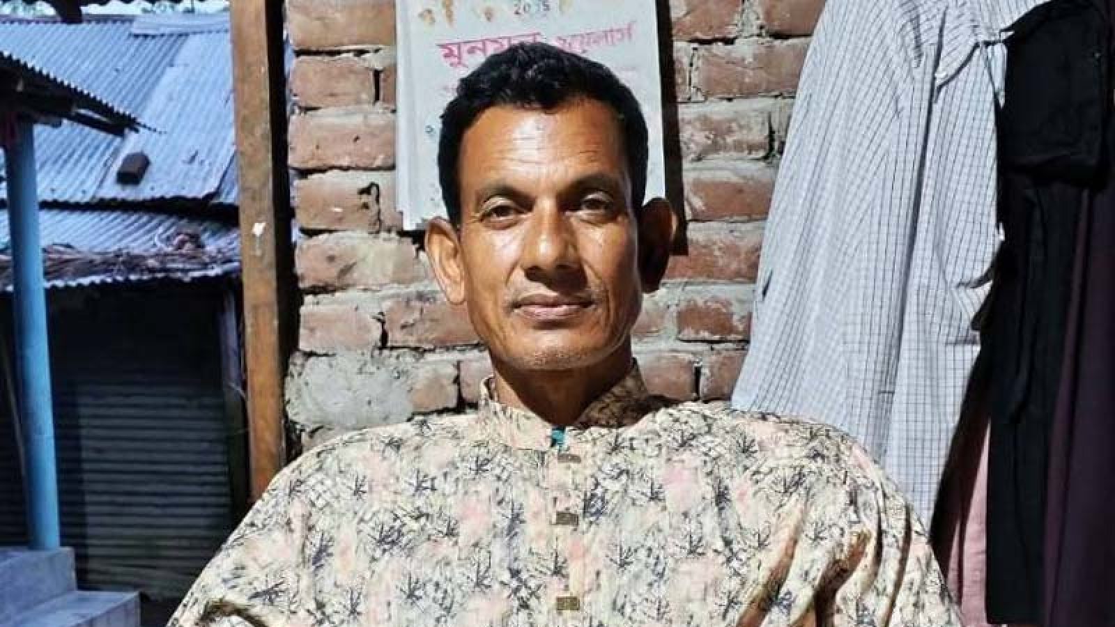 পুঠিয়ায় ট্রাক চাপায় শিক্ষক নিহত