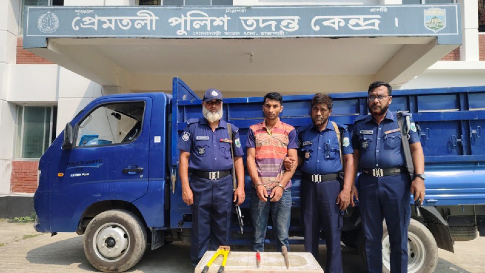 চার জেলায় গরু চোর সিন্ডিকেটের হোতা উজ্জ্বল গ্রেপ্তার