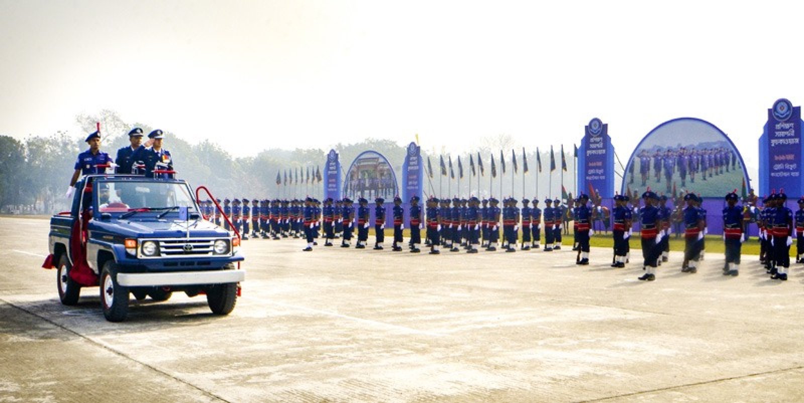 পুলিশ একাডেমিতে ৪১৮ জন কনস্টেবলের প্রশিক্ষণ সমাপনী কুচকাওয়াজ