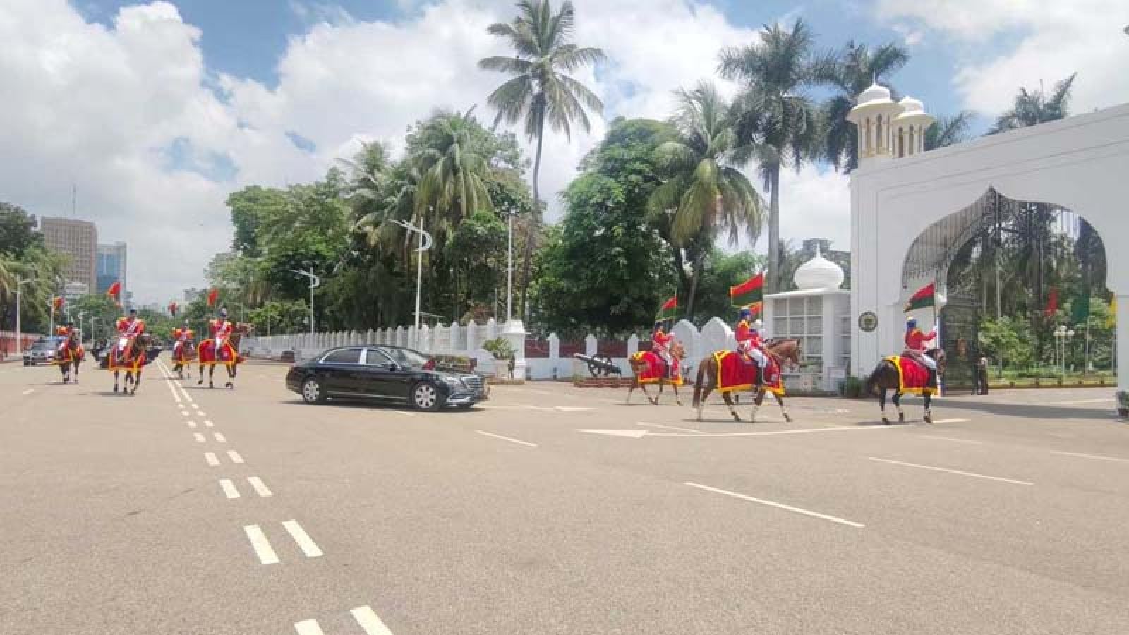 বঙ্গভবনে উঠলেন রাষ্ট্রপতি মির্জা ফখরুল