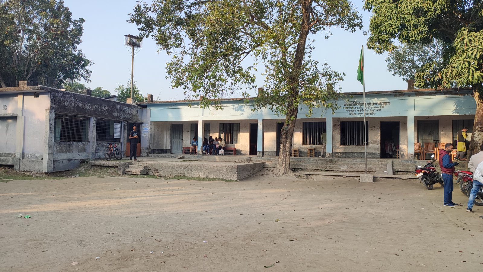 চাটমোহরে মাদ্রাসায় নিয়োগ বাণিজ্যে স্বজনপ্রীতির ঘটনায় তদন্ত শুরু