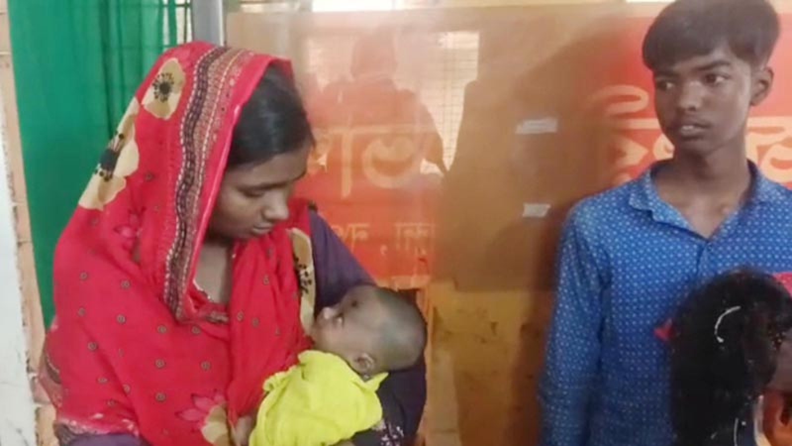 মান্দায় ৪৫ দিনের শিশুকে বিষ খাইয়ে হত্যাচেষ্টার অভিযোগ