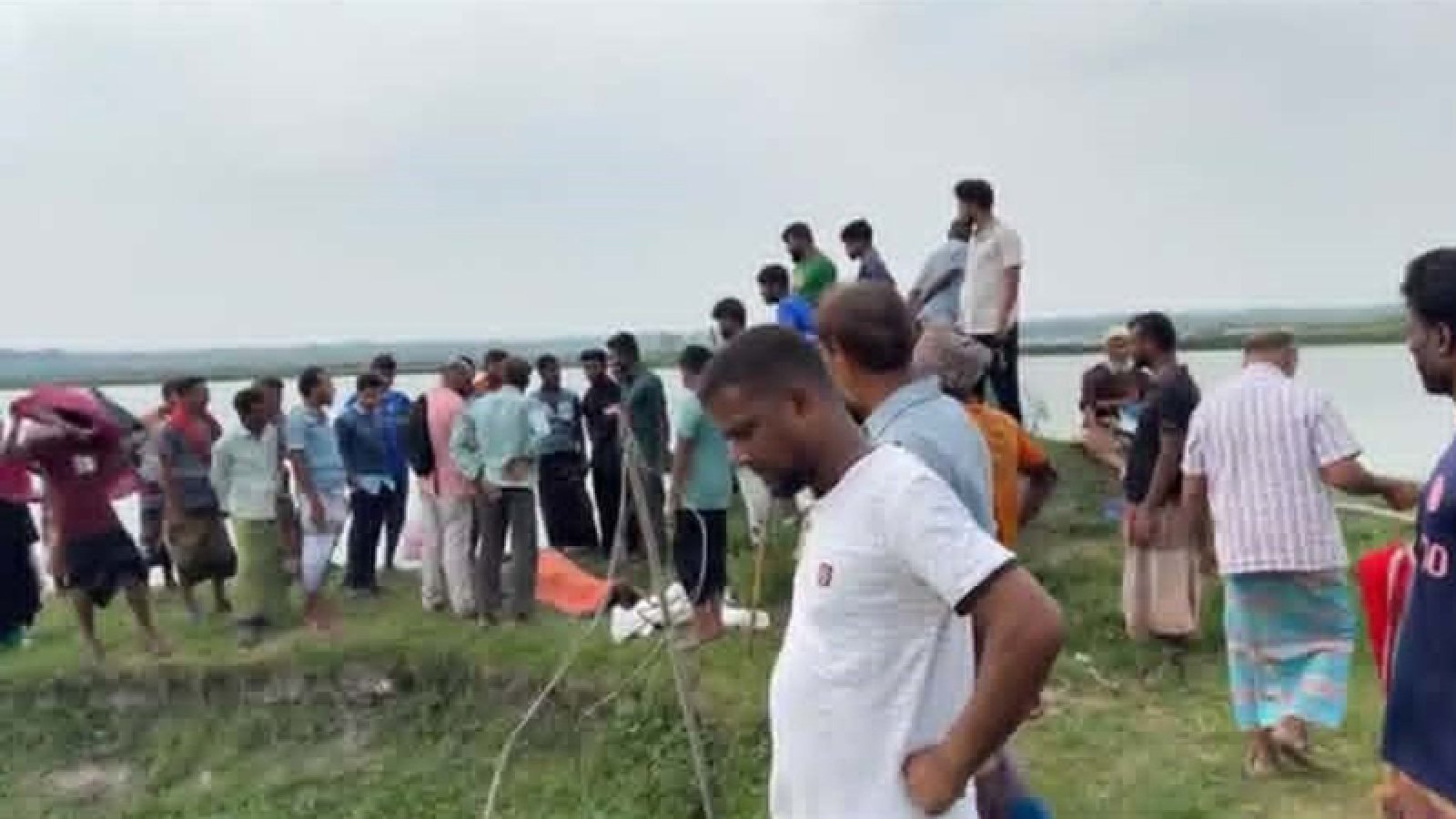 দুর্গাপুরে সেচ কাজে সংযোগকালে বিদ্যুৎস্পৃষ্টে এক ব্যক্তির মৃত্যু