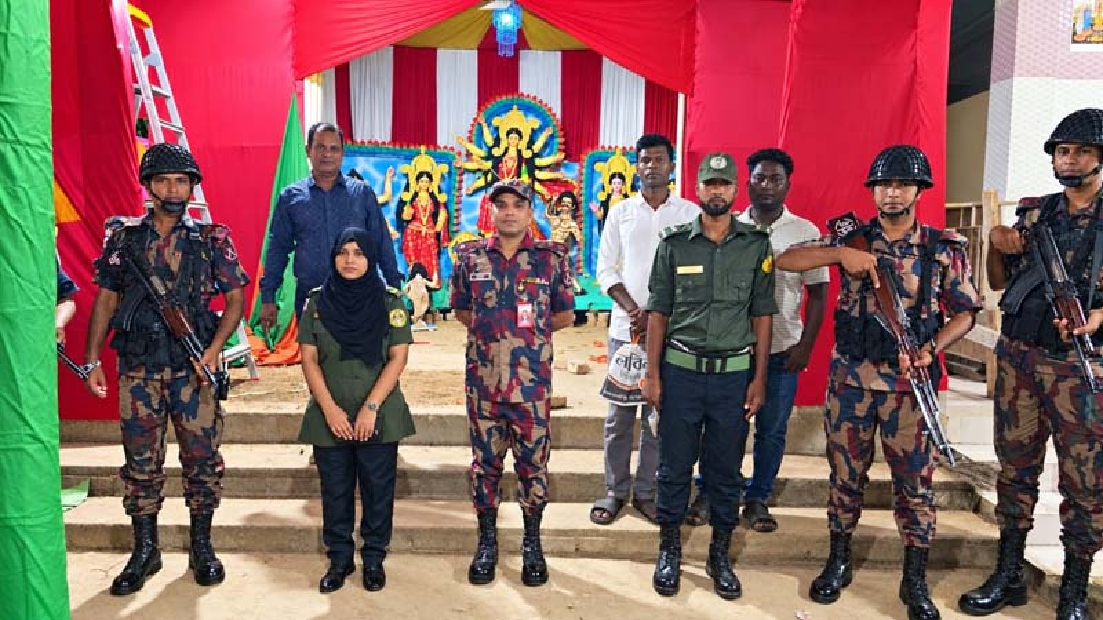 দুর্গাপূজার নিরাপত্তায় ৫৫ মণ্ডপে বিজিবির স্ট্রাইকিং ফোর্স