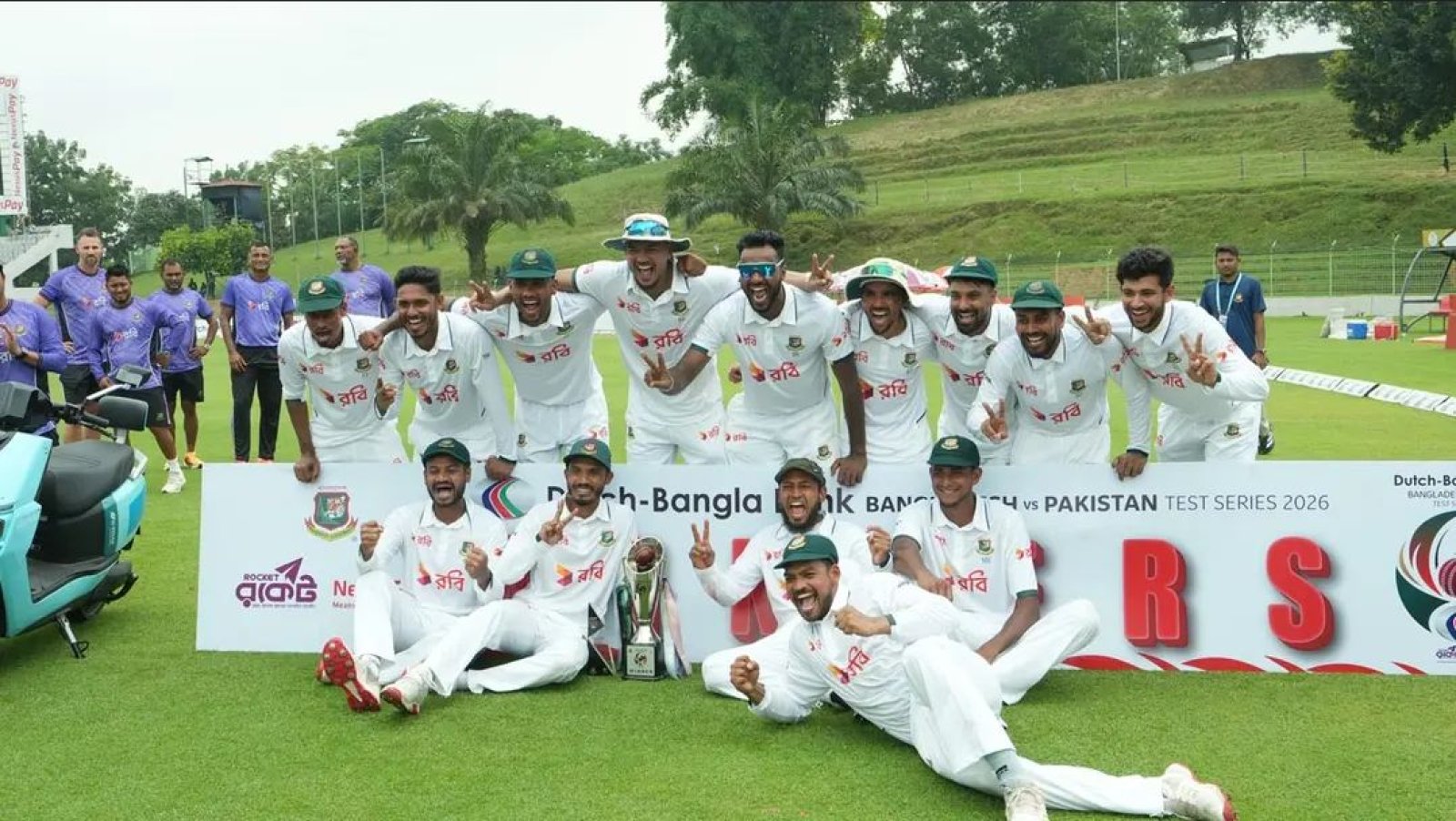 পাকিস্তানকে হোয়াইটওয়াশ করে ইতিহাস গড়ল বাংলাদেশ
