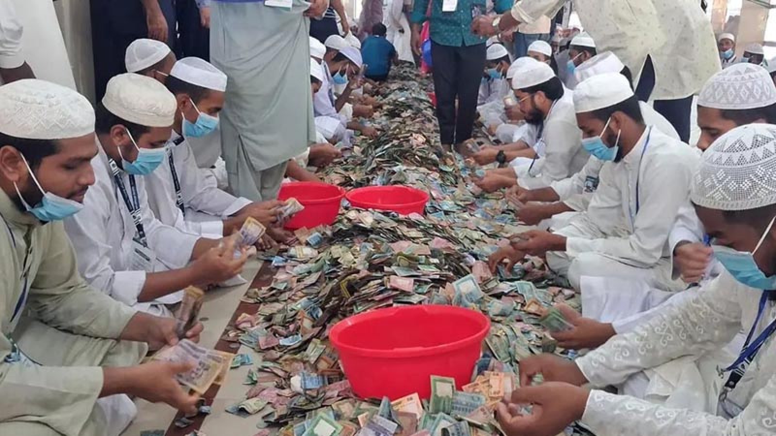৬ মাস পর খোলা হলো পাগলা মসজিদের দানবাক্স, মিলল ৪৩ বস্তা টাকা