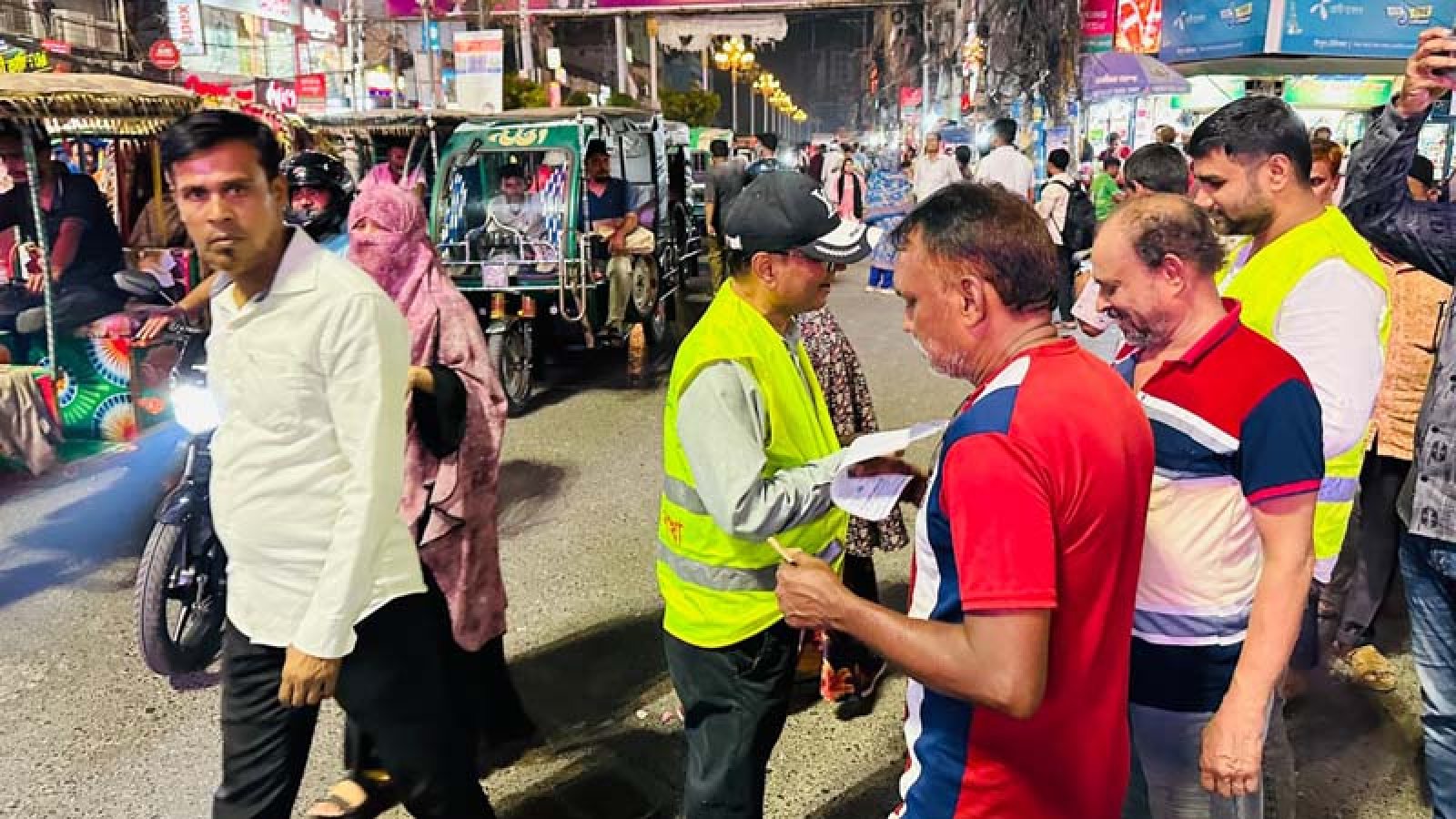 নিরাপদ সড়ক দিবস উপলক্ষে নিসচা রাজশাহীর রোড ক্যাম্পেইন