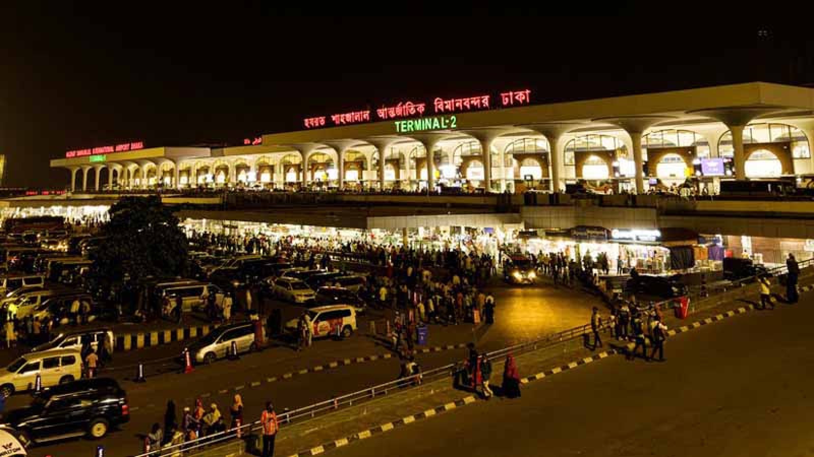 ১১ দিনে ঢাকা থেকে ৩৬৭ ফ্লাইট বাতিল