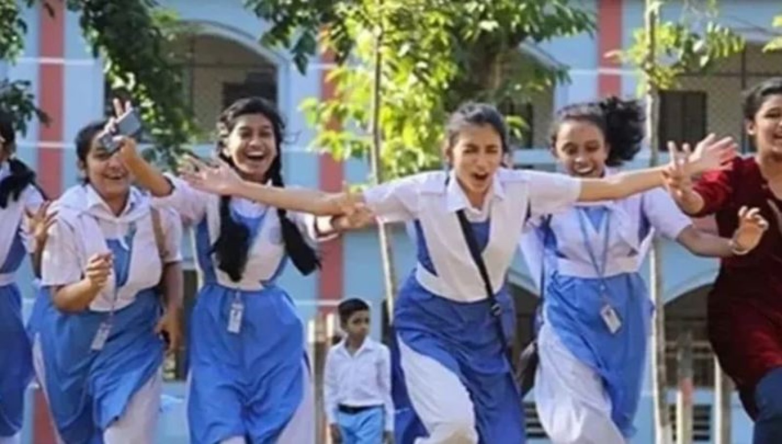 শিক্ষাপ্রতিষ্ঠানে টানা ৯ দিনের ছুটি আসছে