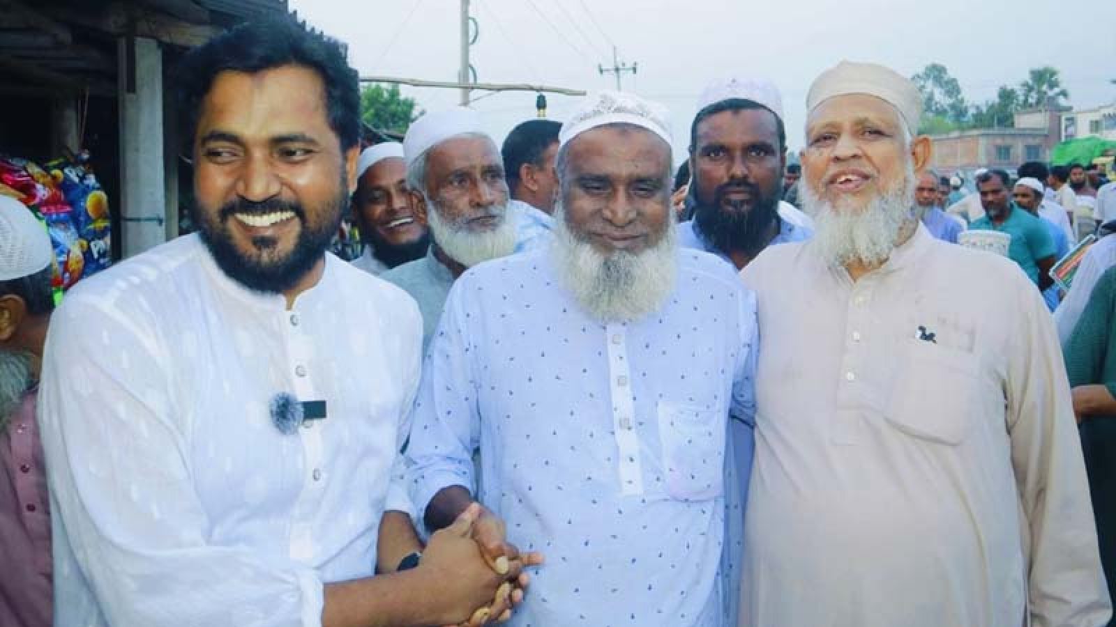 সিংড়ায় চৌগ্রাম ইউনিয়নে জামায়াতের চেয়ারম্যান প্রার্থী কামরুলের নির্বাচনী গণসংযোগ