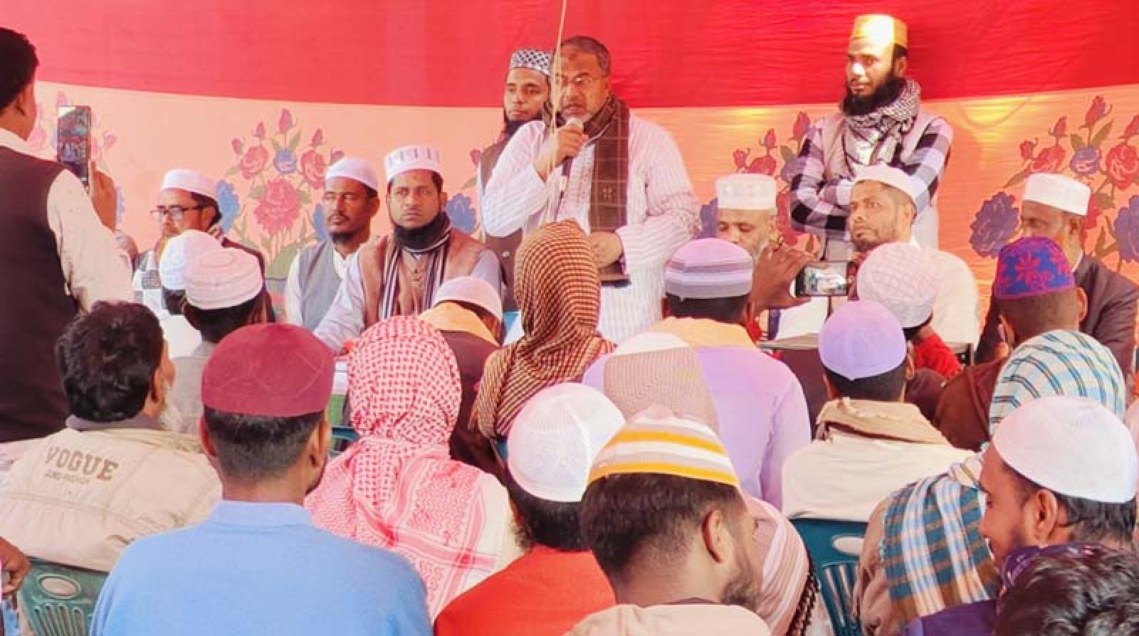 সিংড়ায় ওলামা দলের সাথে বিএনপি প্রার্থীর মতবিনিময়