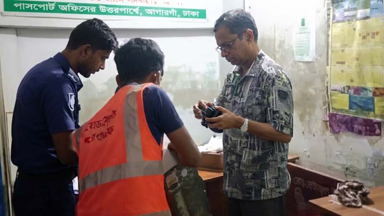 বগুড়ায় সনদ বানাতে সিল-স্বাক্ষর জালিয়াতির অভিযোগ, আটক ১