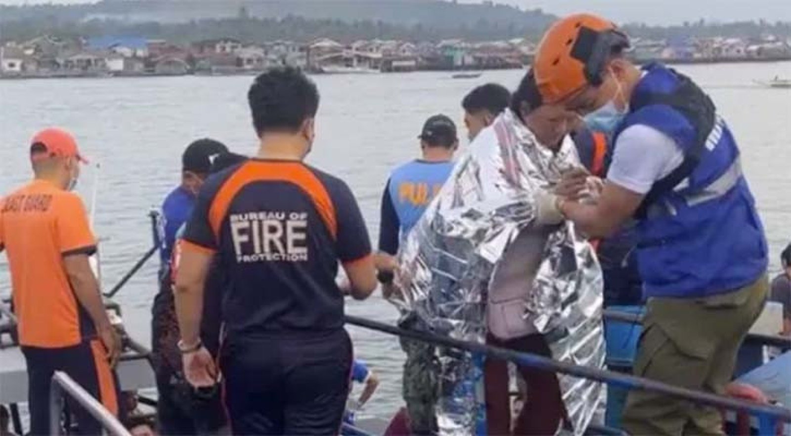 ফিলিপাইনে ফেরি ডুবে নিহত ১৫, নিখোঁজ ২৮