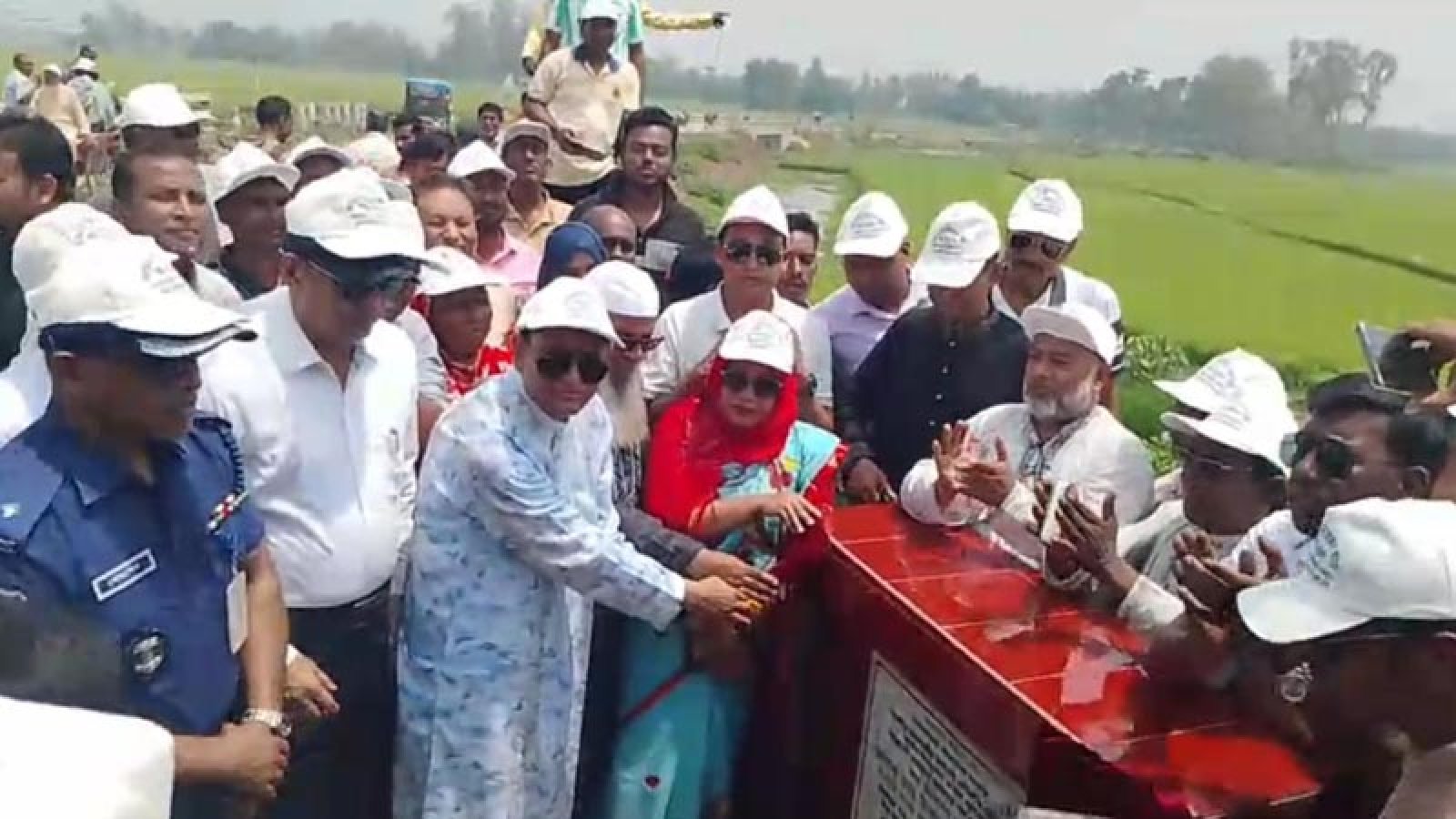 মান্দায় খাল পুনঃখনন প্রকল্পের উদ্বোধন