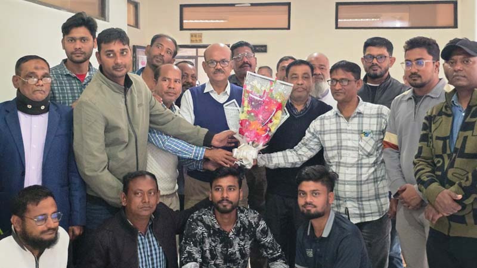 রাসিক কর্মচারী ইউনিয়নের নবনির্বাচিত কার্যনির্বাহী কমিটির সংবর্ধনা অনুষ্ঠিত