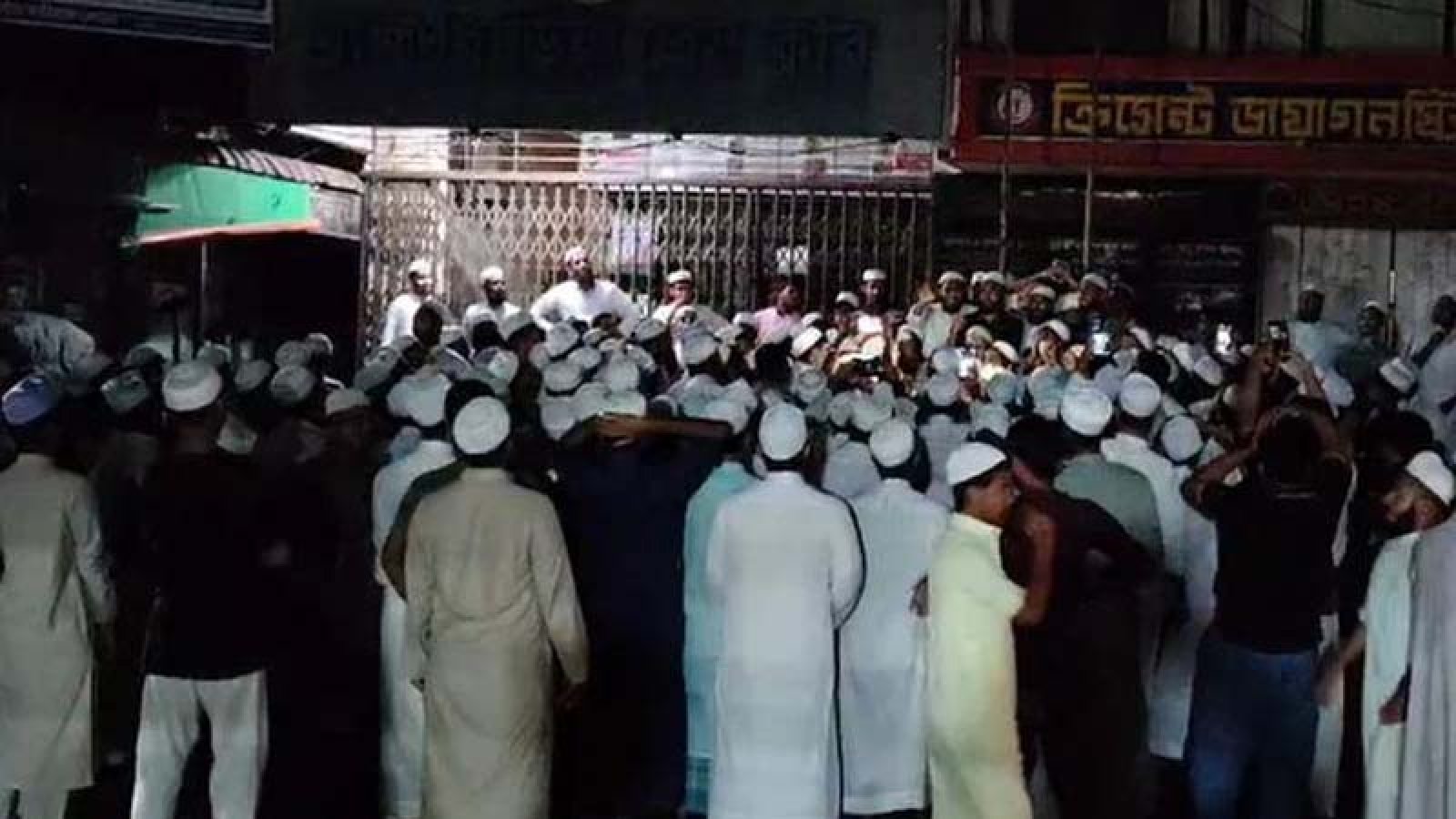 সংসদে ব্রাহ্মণবাড়িয়া নিয়ে হাসনাতের বক্তব্যের প্রতিবাদে বিক্ষোভ