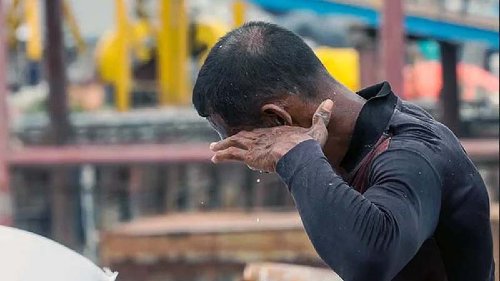 ঢাকাসহ ২৫ জেলায় বইছে তাপপ্রবাহ, ভারী বর্ষণের পূর্বাভাস