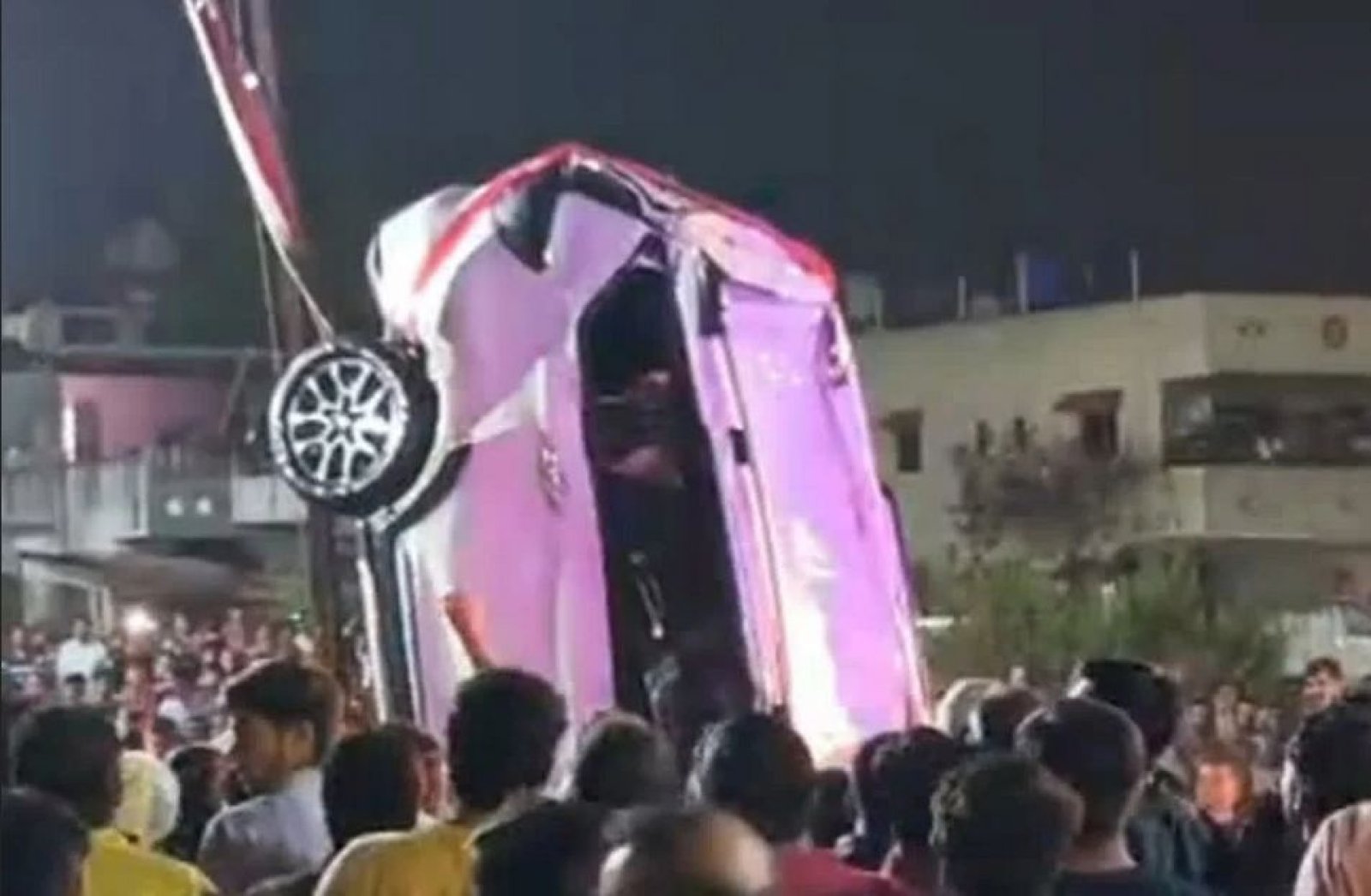 মহারাষ্ট্রে মর্মান্তিক গাড়ি দুর্ঘটনা, অন্ধকারে কুয়োয় পড়ে মৃত ৬ শিশু-সহ ৯