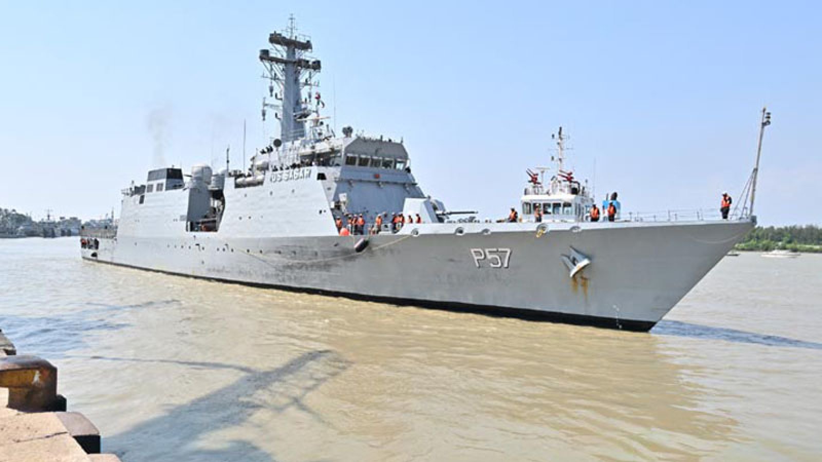 শুভেচ্ছা সফরে চট্টগ্রামে ভারতীয় যুদ্ধ জাহাজ