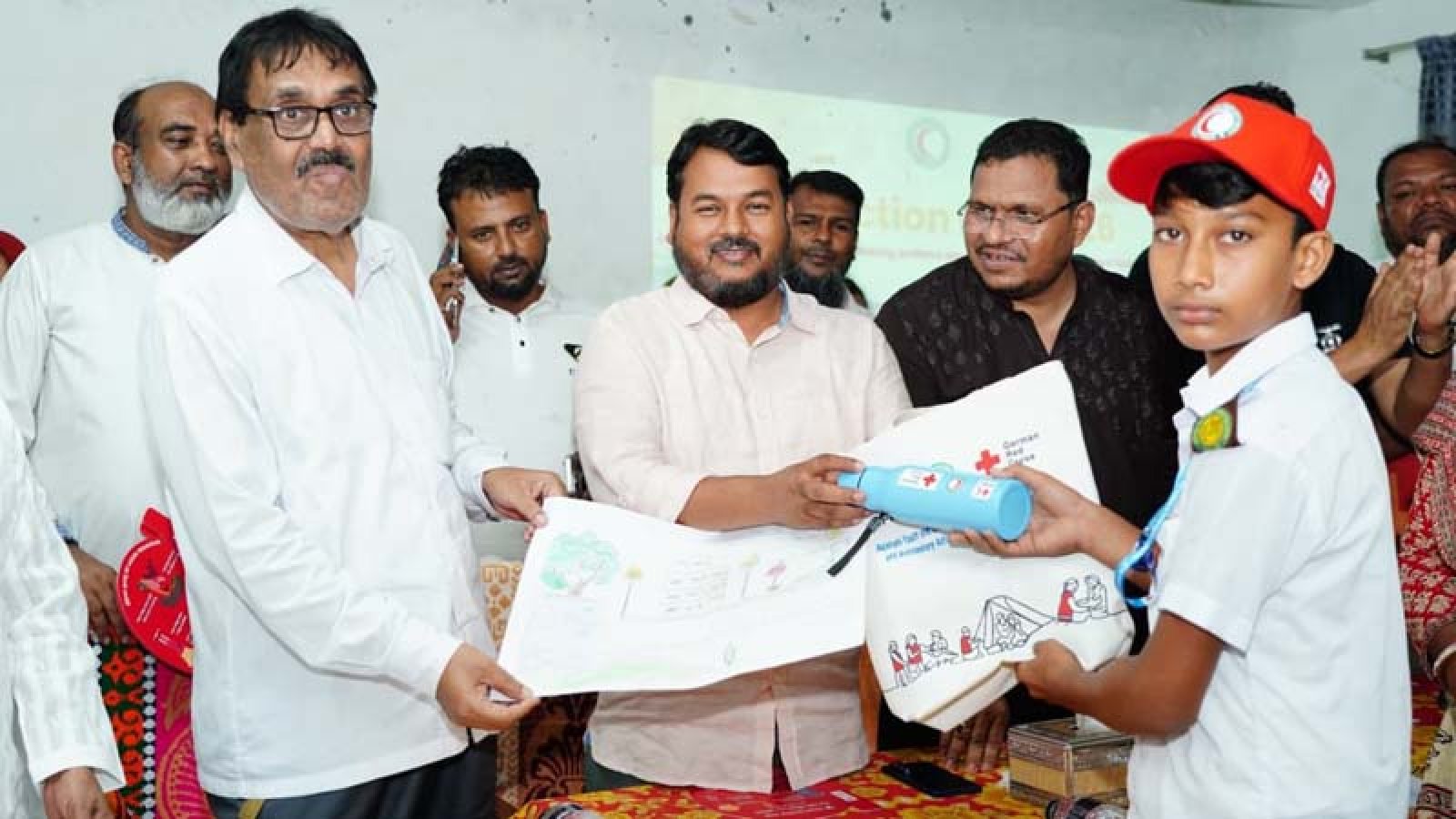 হিটওয়েভ সম্পর্কে সচেতনতা বৃদ্ধির আয়োজিত লুডু খেলা ও চিত্রাঙ্কন প্রতিযোগিতার পুরস্কার বিতরণ
