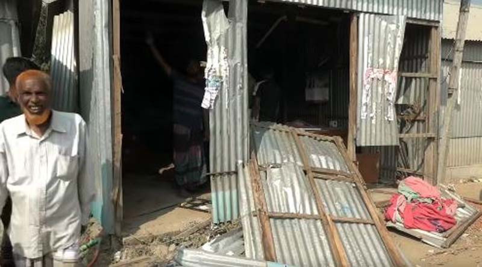 যুবদল নেতার দোকান ভাঙচুর, জামায়াতের নেতা দুই গ্রেফতার