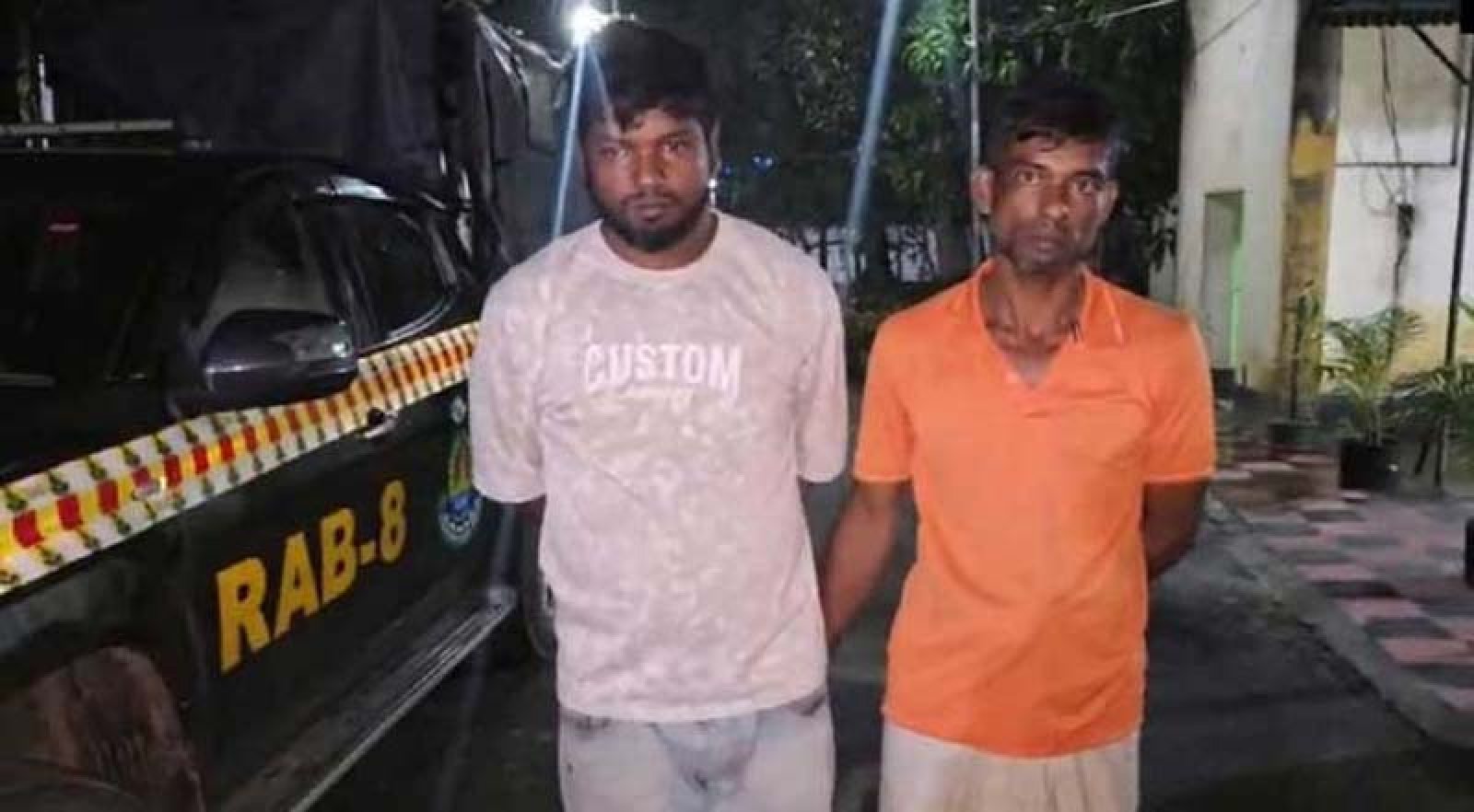 বাবাকে পিটিয়ে হত্যা, ২ ছেলে গ্রেপ্তার