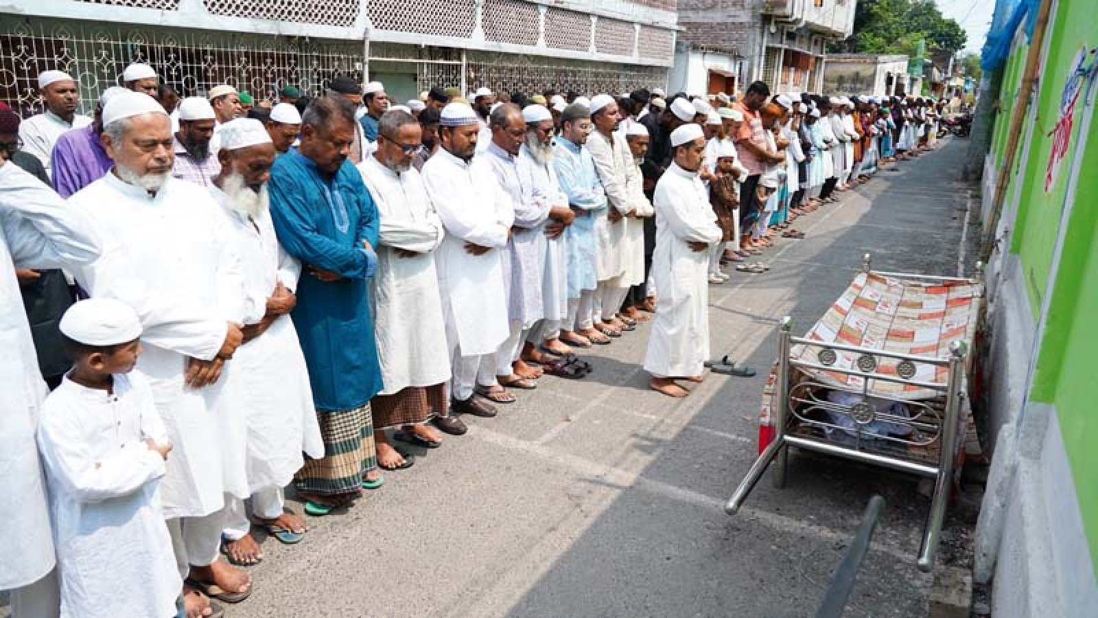 সিপাইপাড়া নিবাসী নূর নাহার বেওয়ার জানাযা নামাজ অনুষ্ঠিত