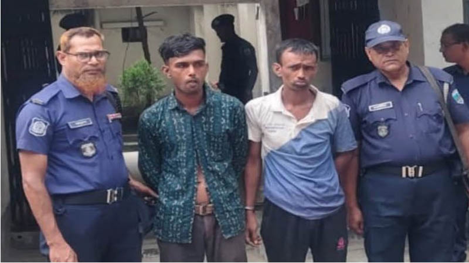 বাঘায় যাত্রী সেজে চেতনানাশক ওষুধ খাইয়ে ভ্যান ছিনতায়ের চেষ্টা, ভ্রাম্যমান আদালতে সাজা