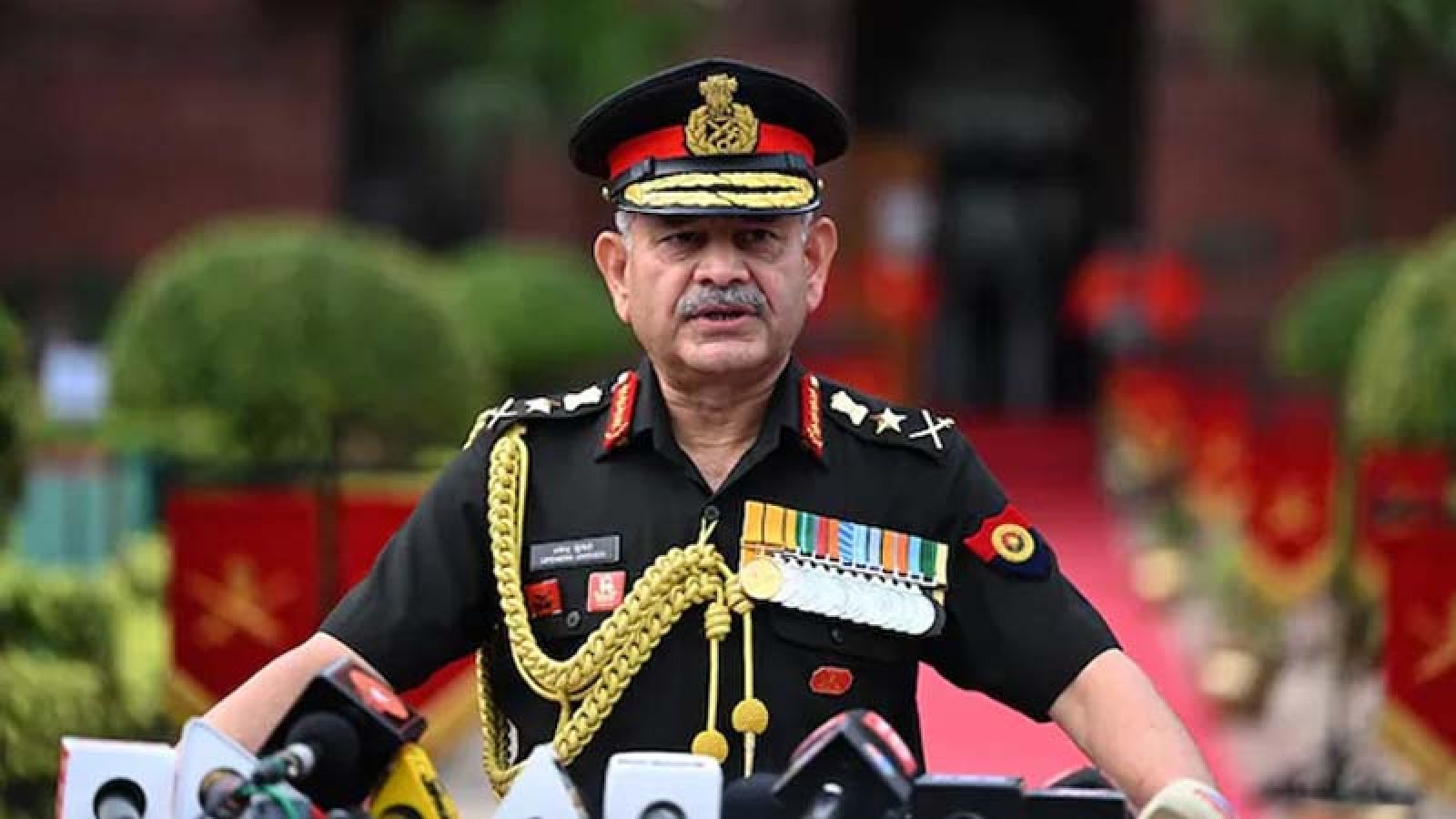 পাকিস্তানকেই সিদ্ধান্ত নিতে হবে তারা ভূগোলে থাকবে নাকি ইতিহাসে: ভারতীয় সেনাপ্রধান