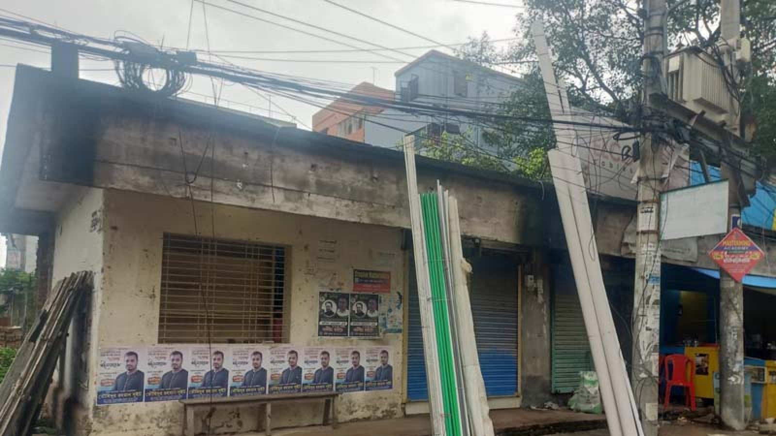 বিএনপিকর্মী পরিচয়ে দোকান দখল যুবকের