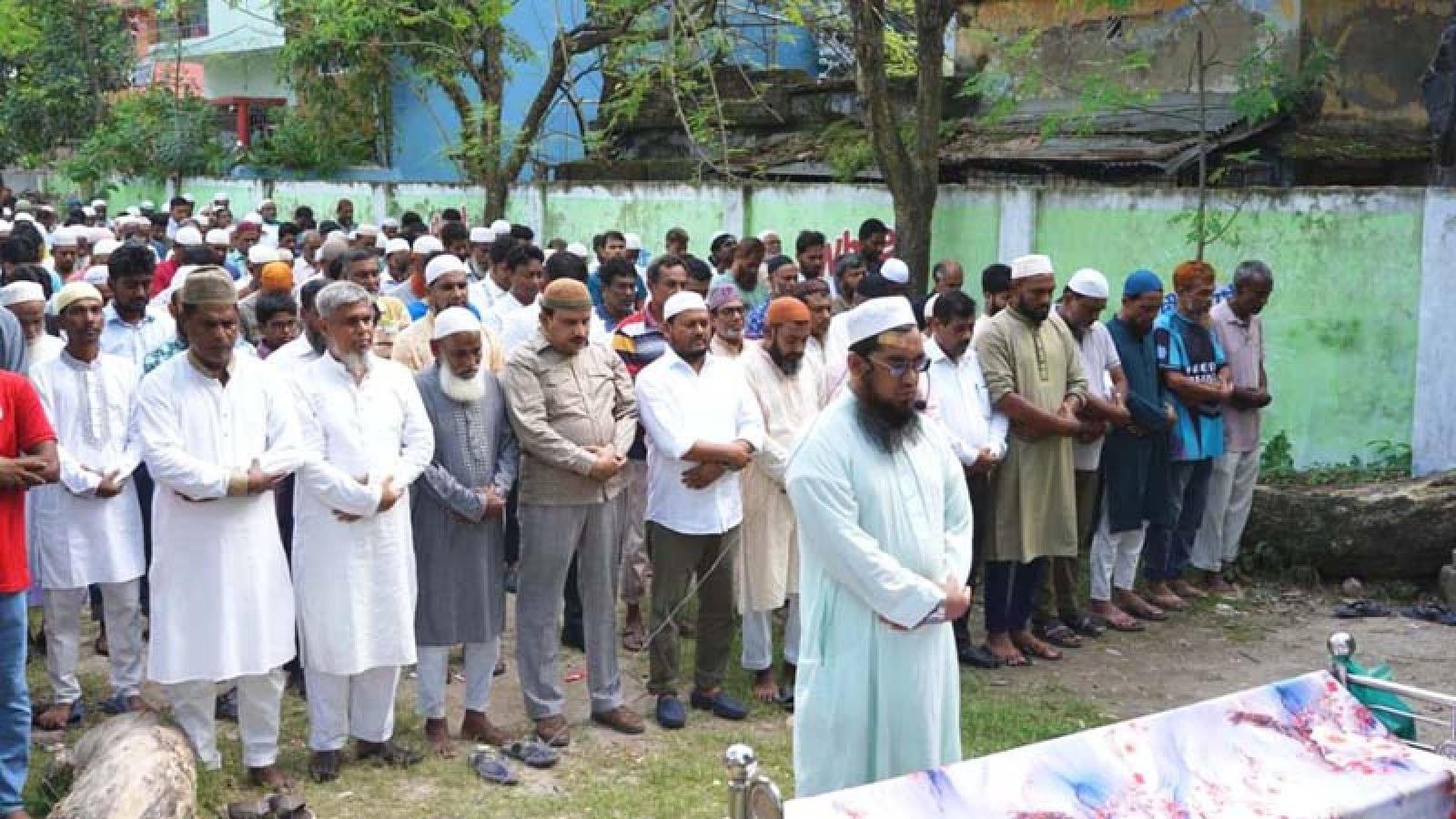 রাসিক কর্মচারী মোঃ গিয়াসুজ্জামানের মৃত্যুতে প্রশাসকের শোক