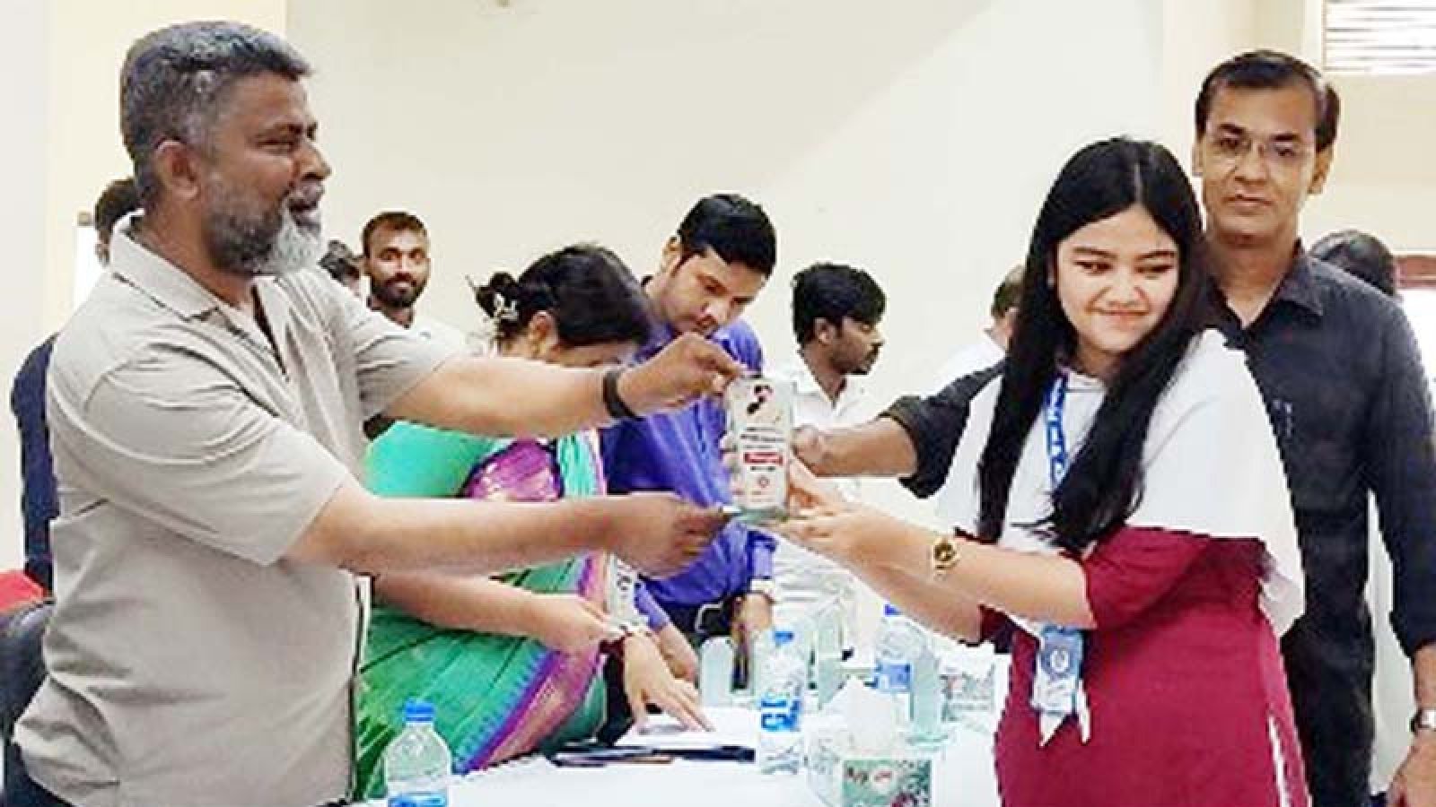 বদলগাছীতে নজরুল বর্ষ উদযাপন উপলক্ষে সমাপনী ও পুরস্কার বিতরণ