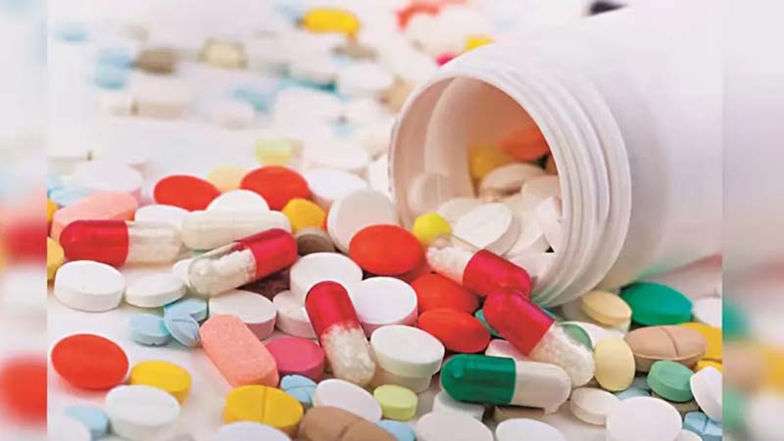 বাংলাদেশসহ ১৯ দেশের বিশেষ ওষুধে ১০০% শুল্ক ছাড়ের ঘোষণা যুক্তরাষ্ট্রের