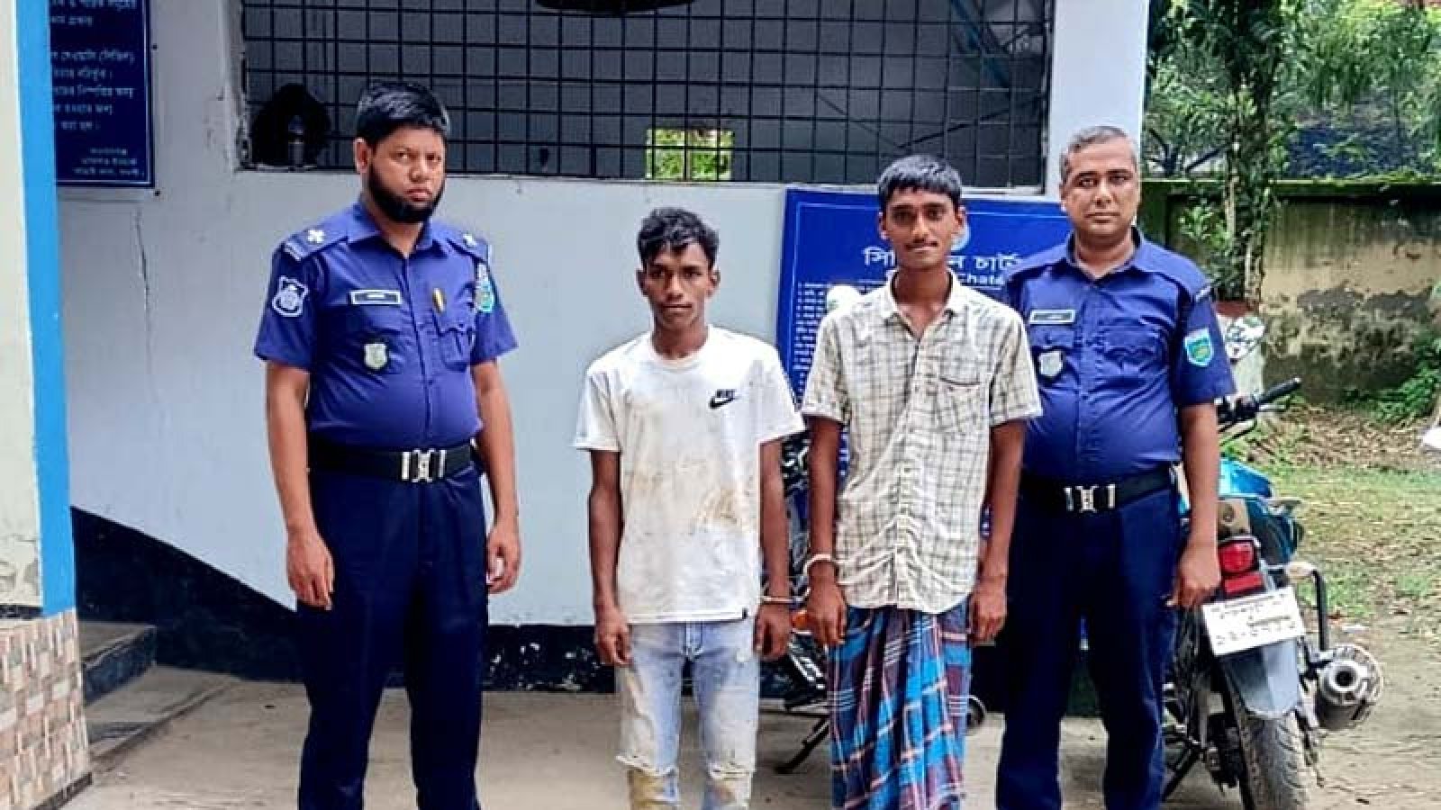 আত্রাইয়ে দু’জন মাদকসেবীর জেল ও জরিমানা